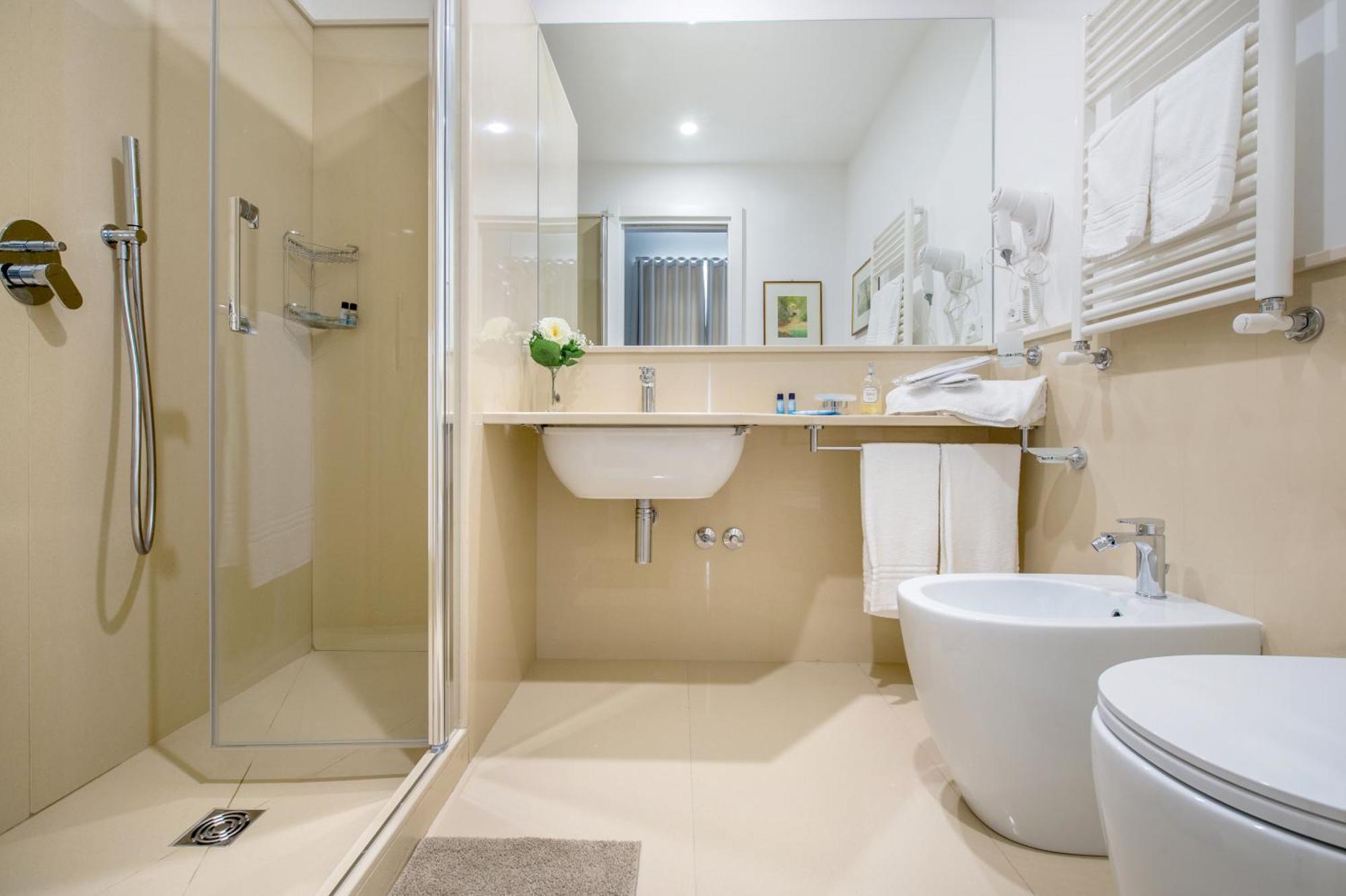 Cuomo Apartment *